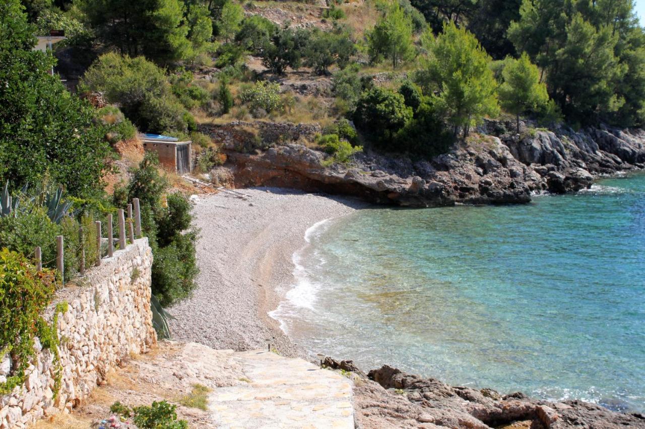 Seaside House For Families With Children Cove Tvrdni Dolac, Hvar - 2057 Gdinj Eksteriør billede